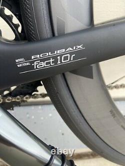 2017 Specialized Roubaix Fact 10r + ROVAL CL50 Disc Wheel set
