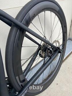 2017 Specialized Roubaix Fact 10r + ROVAL CL50 Disc Wheel set