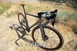 2020 SCOTT Addict RC 15 54cm Ultegra Di2, Hydraulic Disc Brakes, Carbon Wheels