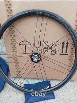 CAMPAGNOLO BORO WTO 33 REAR WHEEL QR 130mm RIM BRAKE DARK LABLE TUBELESS CAMPY