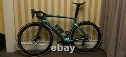 Cervelo S5. 56cm Slightly used. Never dropped. Upgraded CL Roval wheel