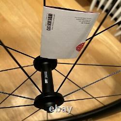 DT Swiss ARC 1400 DiCut 48 Front Wheel 700c, QR x 100mm, Rim Brake, Black