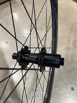 Enve Composites SES 4.5 carbon Tubeless Disc Wheelset Shimano 11 & 12