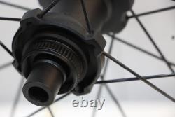 Scope R5. A Disc Carbon Wheelset Clincher Tubeless Shimano Freehub 11/12s