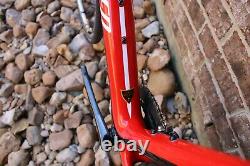 Specialized Roubaix EliteUltegra R8000 58cm -Gloss Red/Black 700C Mavic wheels