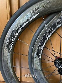 Zipp 404 Firecrest Carbon Clincher Wheel Set + Tires. 700C, 11speed. Rim Brake